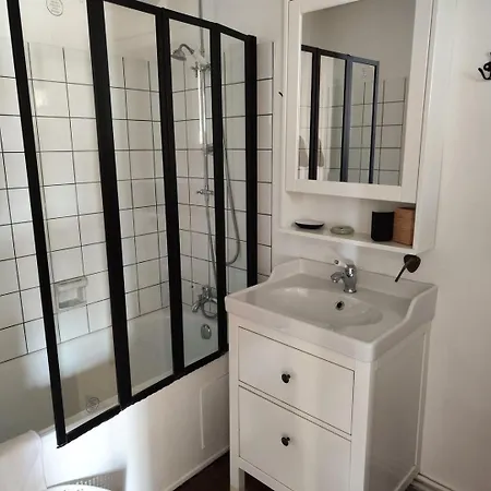 Charming Center Apartment
